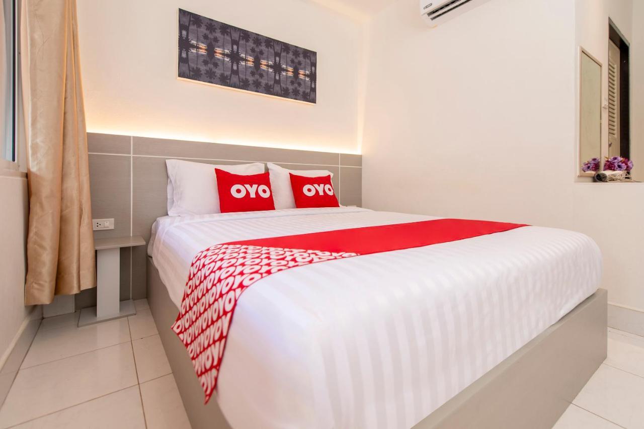 Oyo 328 Onion House Hotel Kata Beach  Exterior foto